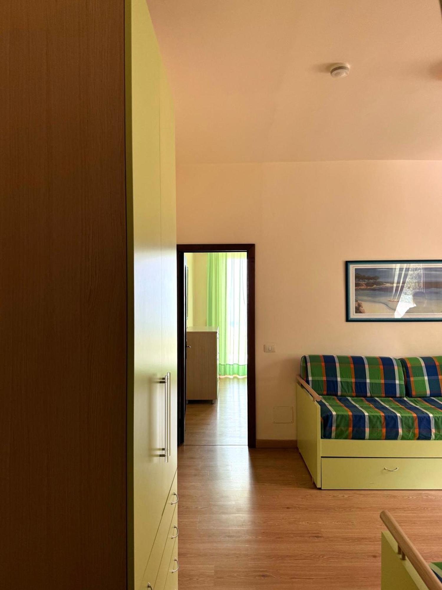 Villa Nettuno Residence Giardini Naxos Eksteriør billede