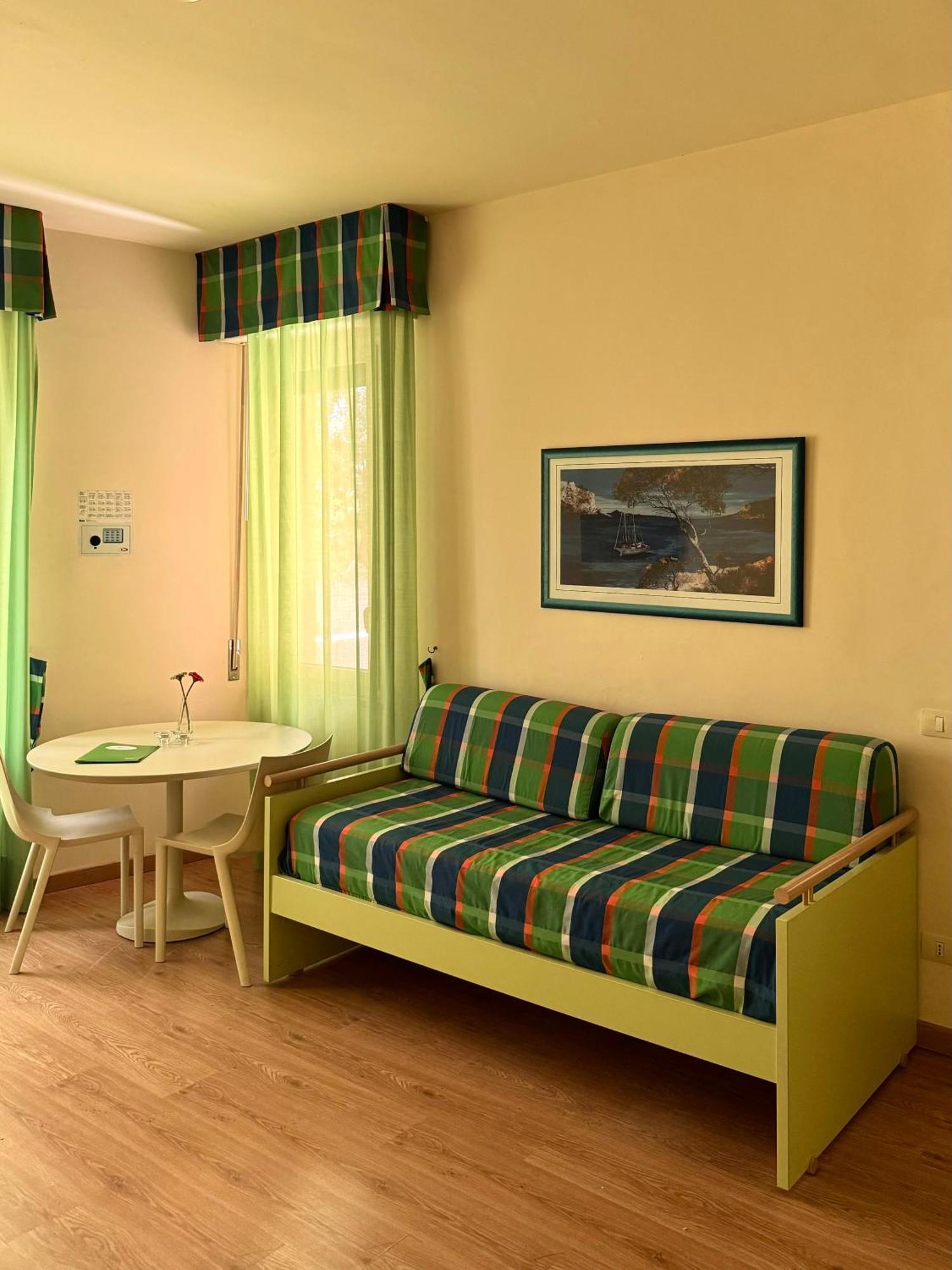 Villa Nettuno Residence Giardini Naxos Eksteriør billede