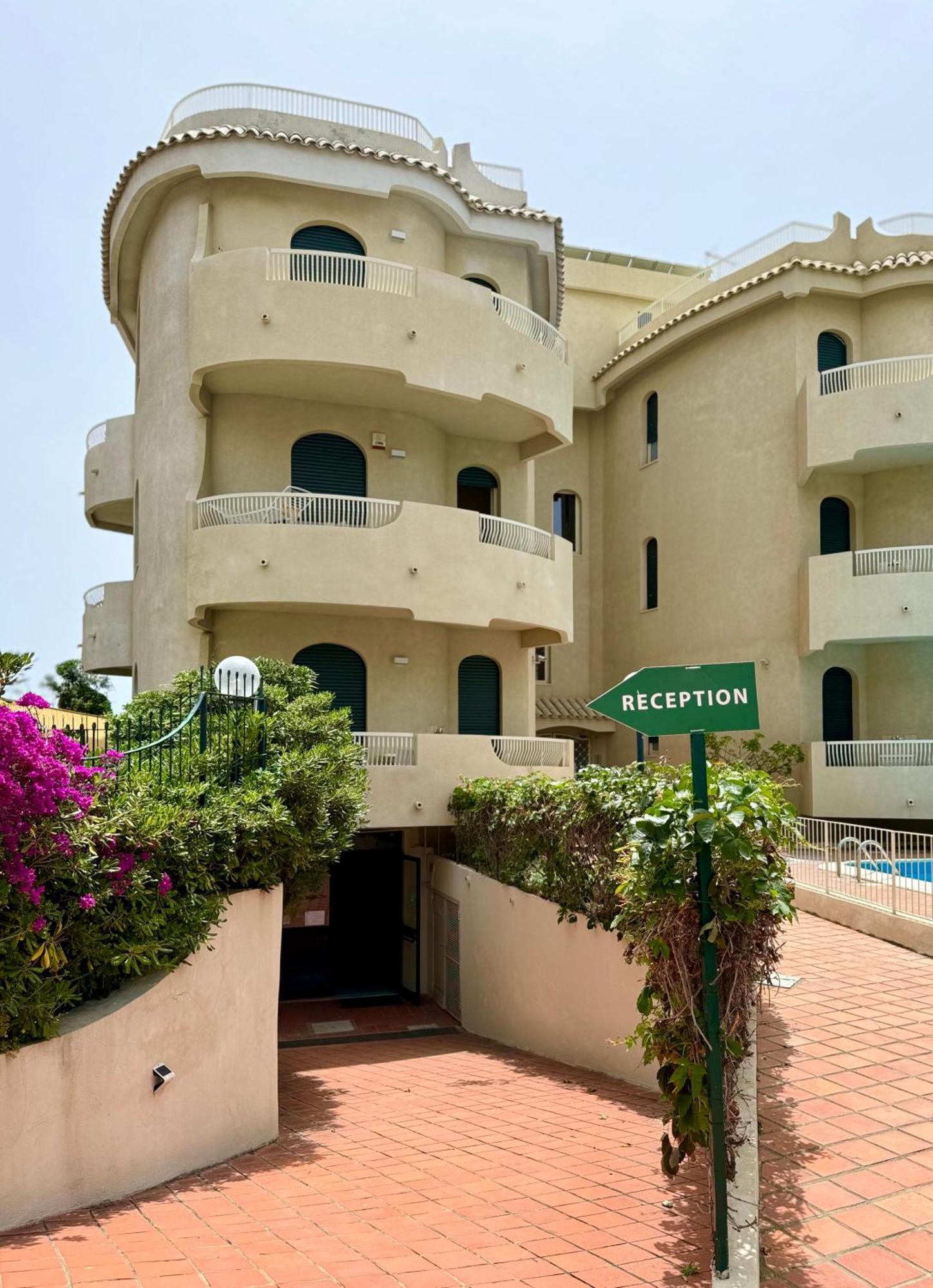 Villa Nettuno Residence Giardini Naxos Eksteriør billede